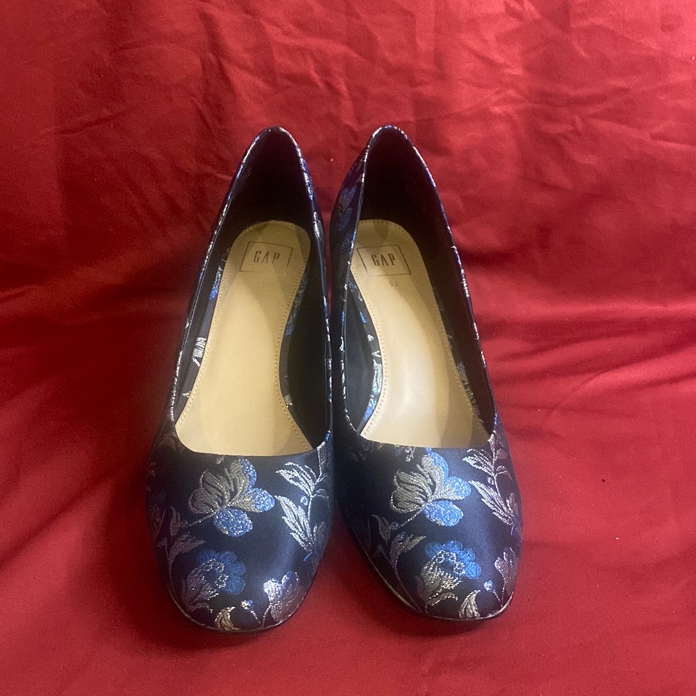 Gap Blue & Silver Floral Block Heel Pumps